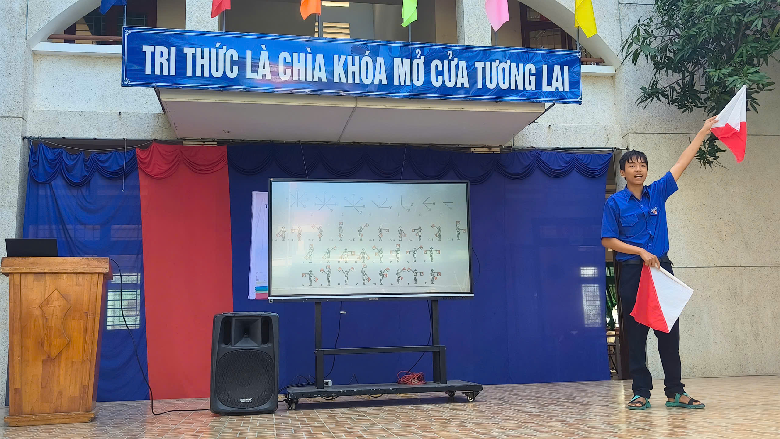 tap huan cong tac doan THPT Tuy Phong 01