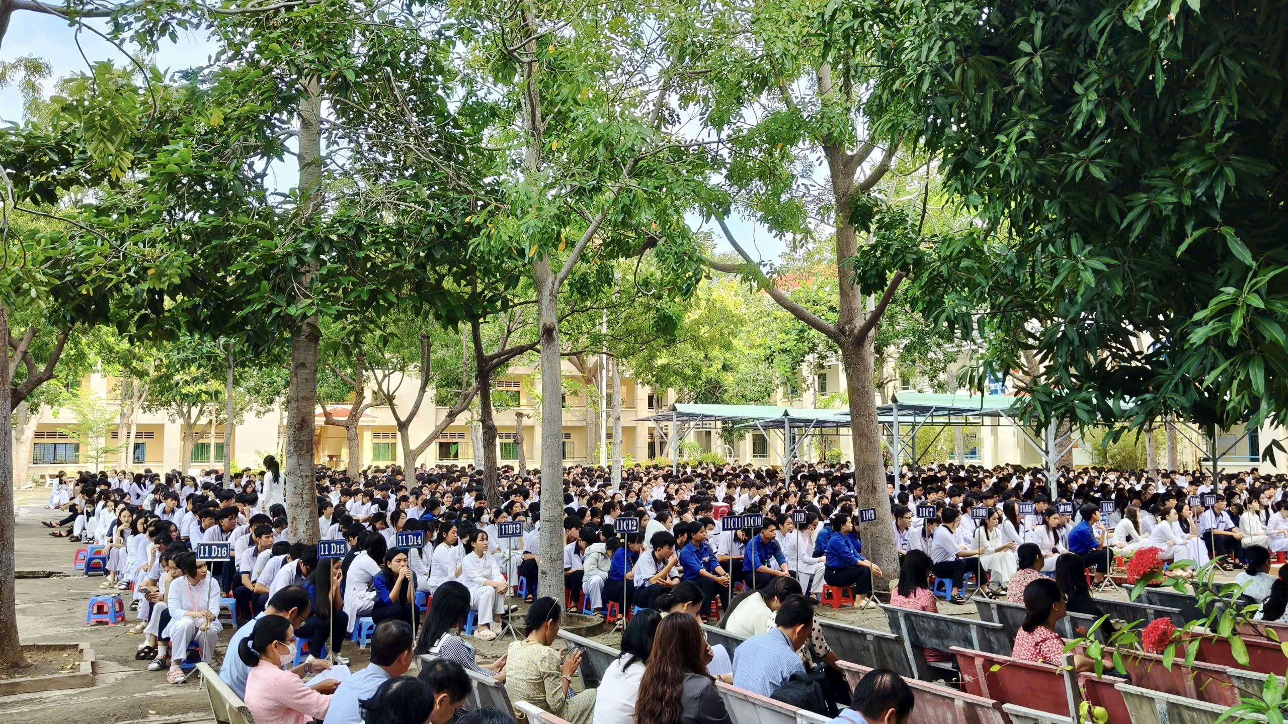 tuyen truyen chien dich khong mot minh THPT Tuy Phong 03
